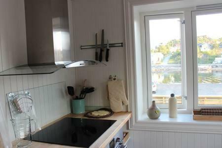 Koselig Hus Naert Havet I Lofoten, Kabelvåg المظهر الخارجي الصورة